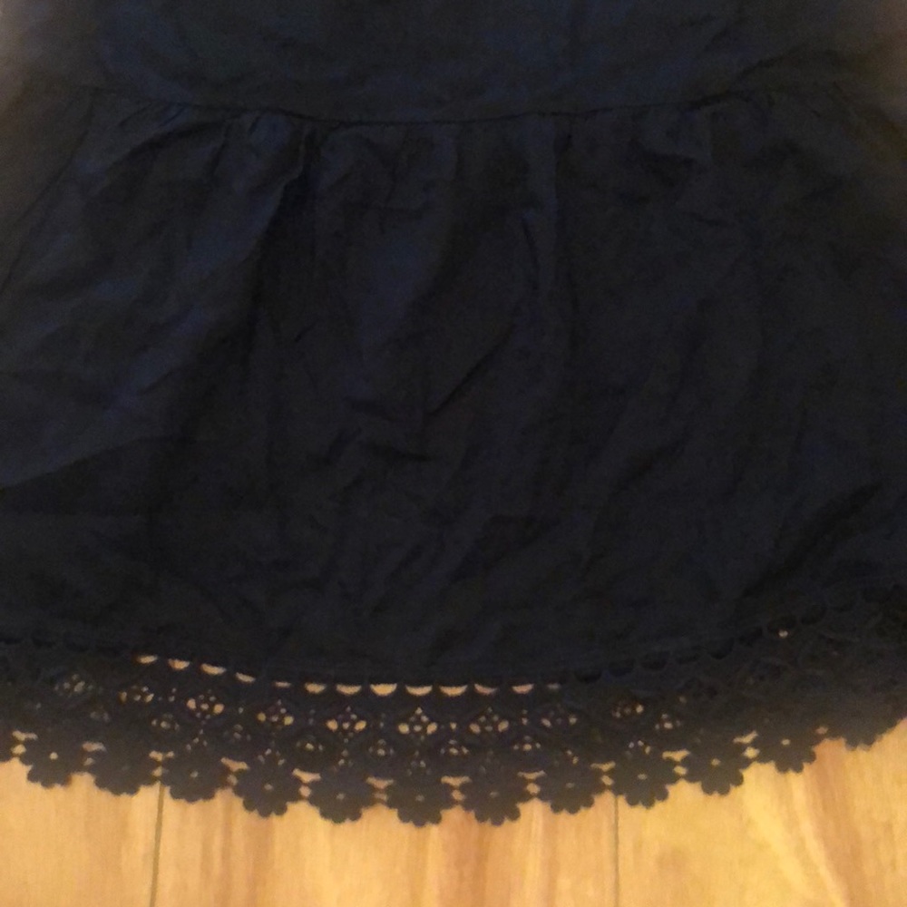 Top - Picture 2 of 2
